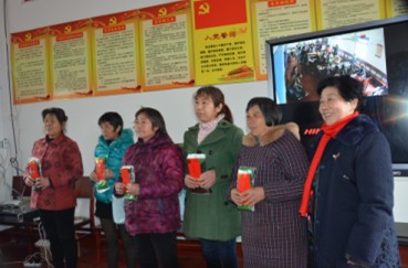 助扶单亲妈妈，关爱失依家庭