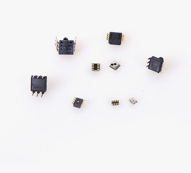 ѹ������������MEMS�������߱�������Ǯ�����߿ɿ����������ձ������Ծ�׼���ŵ����ձ�Ӧ����ҽ����е�����Ѫѹ�������������������༰�˶����Ʒ������